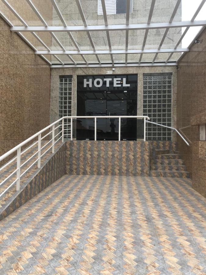 Attriun Hotel Guarulhos Bagian luar foto