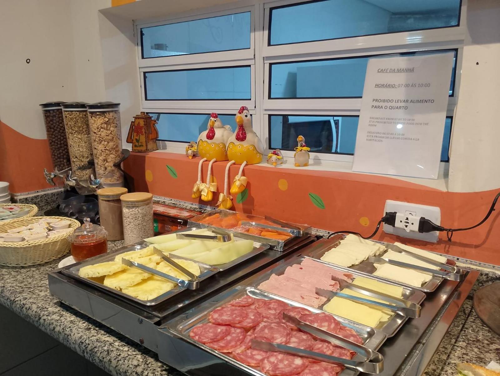 Attriun Hotel Guarulhos Bagian luar foto